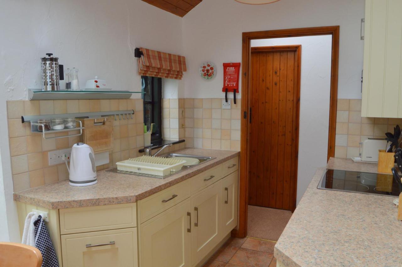 Shipload Cottage Гартленд Екстер'єр фото