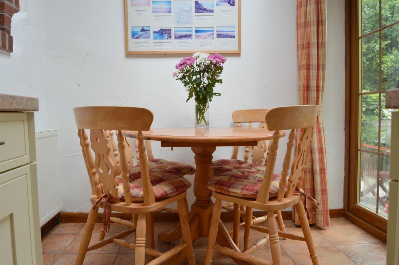 Shipload Cottage Гартленд Екстер'єр фото